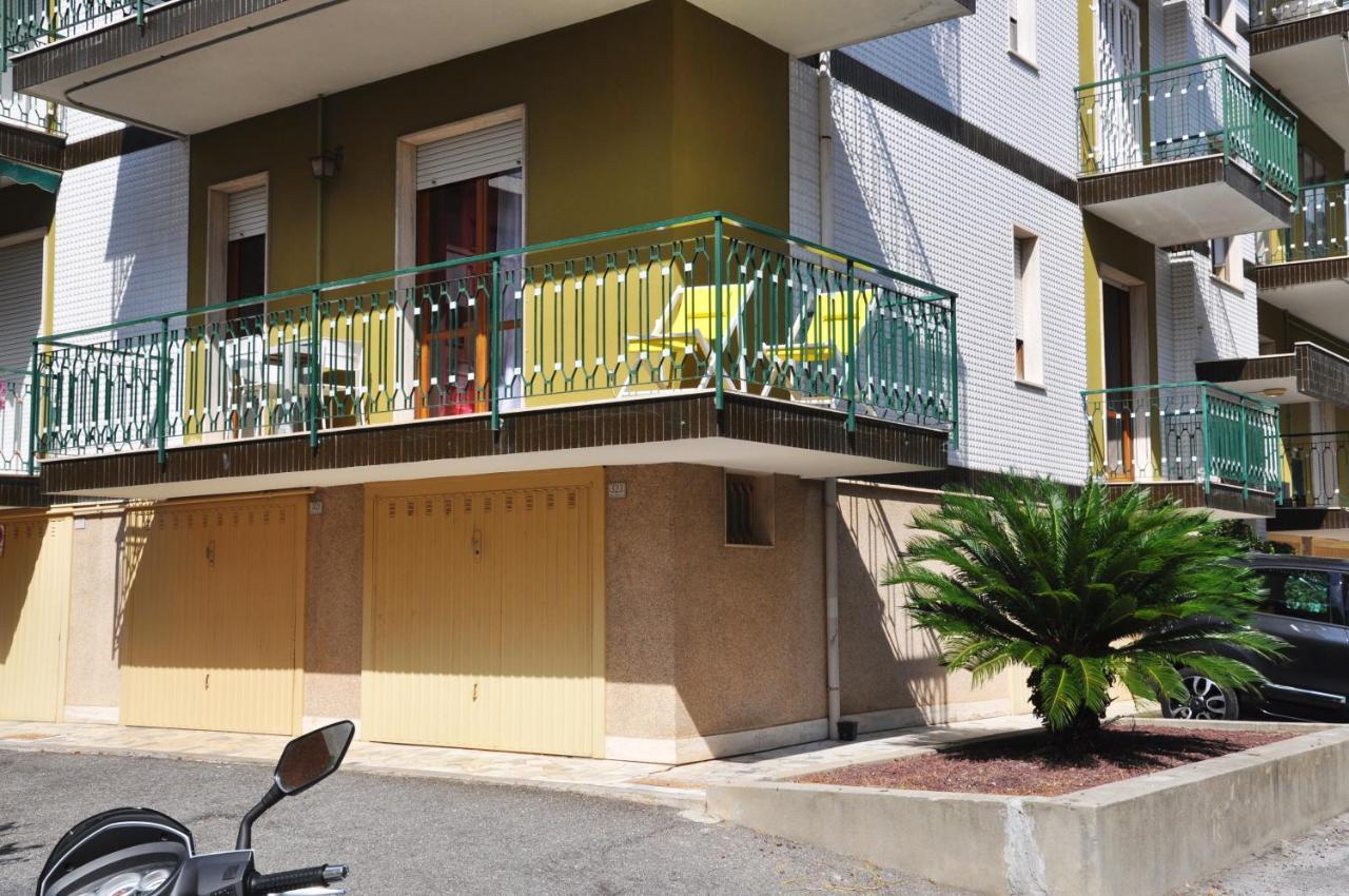 Viale Repubblica 329 1 Apartment Pietra Ligure Exterior photo